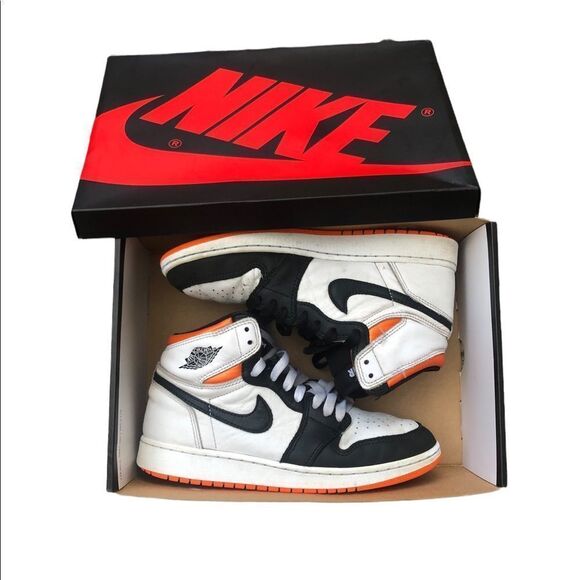 Nike Air Jordan 1 Retro High OG Electro Orange Size 7 - Picture 1 of 16